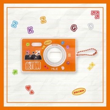 [HLE] 26 HLE Mini Camera Photocard Holder Keychain